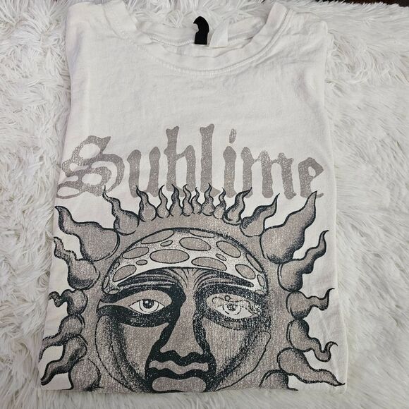 Sublime Tops - Sublime Women's Size Medium Short Sleeve Tee - White